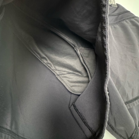 Lululemon Groovy Run Short in Black Size 8 - Picture 11 of 11